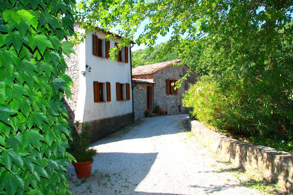 Borgo Fango Lägenhet Montieri Rum bild